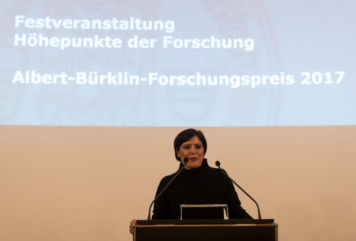 Die Preisträgerin Frau Dr. Claudia Bozzaro